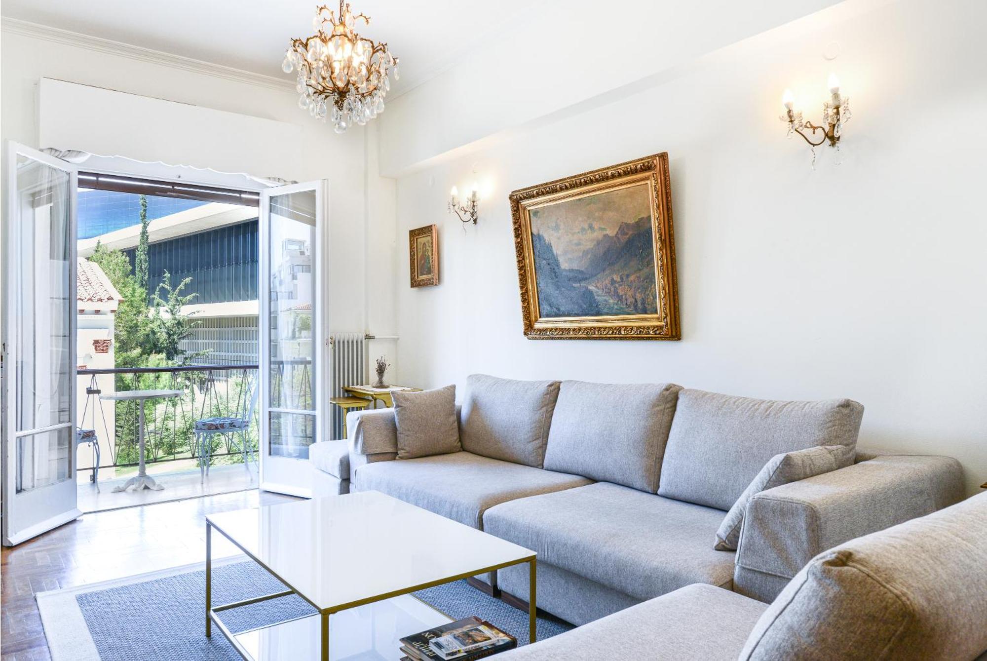 Athenean Classic At Acropolis Museum & Metro Apartment